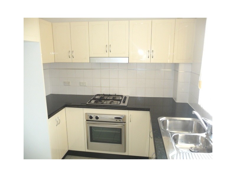 21/21-27 Amy Street, Regents Park NSW 2143