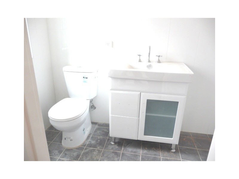 31-33 Station Road, Auburn NSW 2144