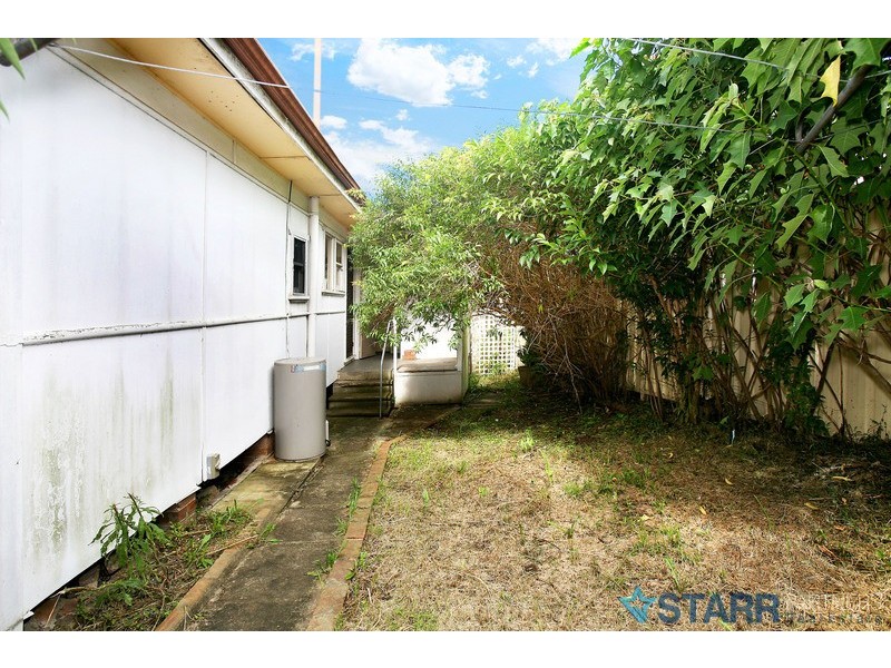 3 Kibo Road, Regents Park NSW 2143