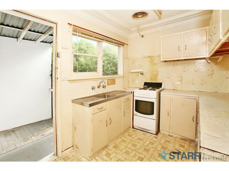 3 Kibo Road, Regents Park NSW 2143