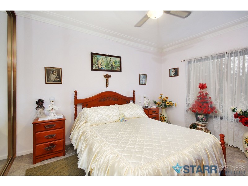 195 Chisholm Rd, Auburn NSW 2144