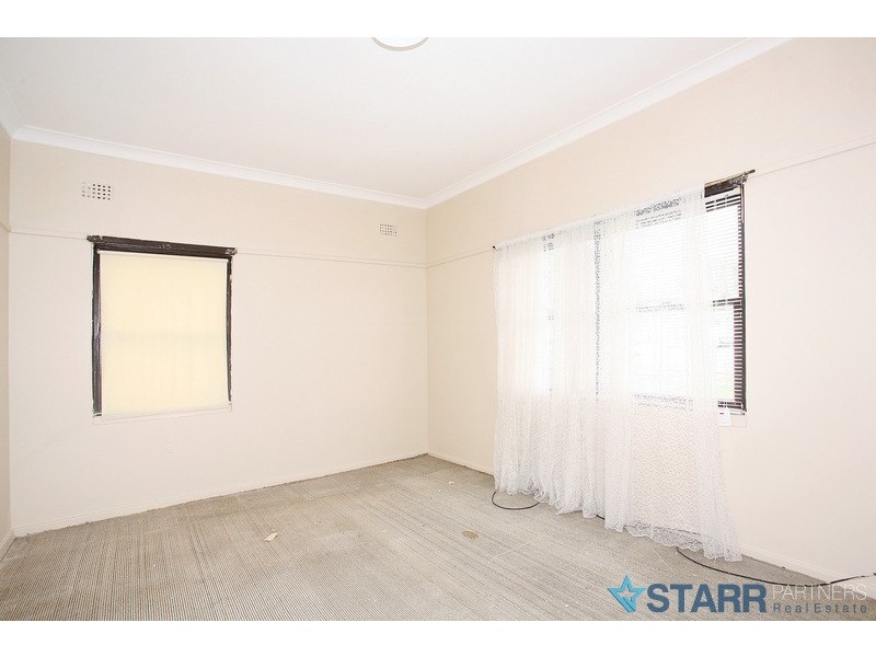 6 Gooreen Street, Lidcombe NSW 2141