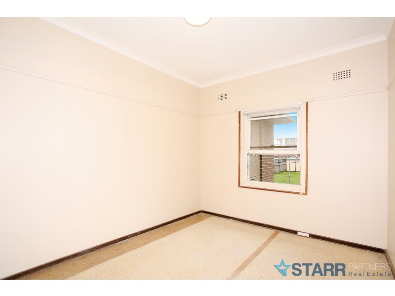 6 Gooreen Street, Lidcombe NSW 2141