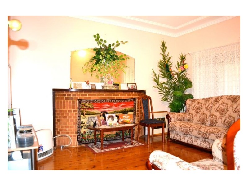 102 Amy Street, Regents Park NSW 2143