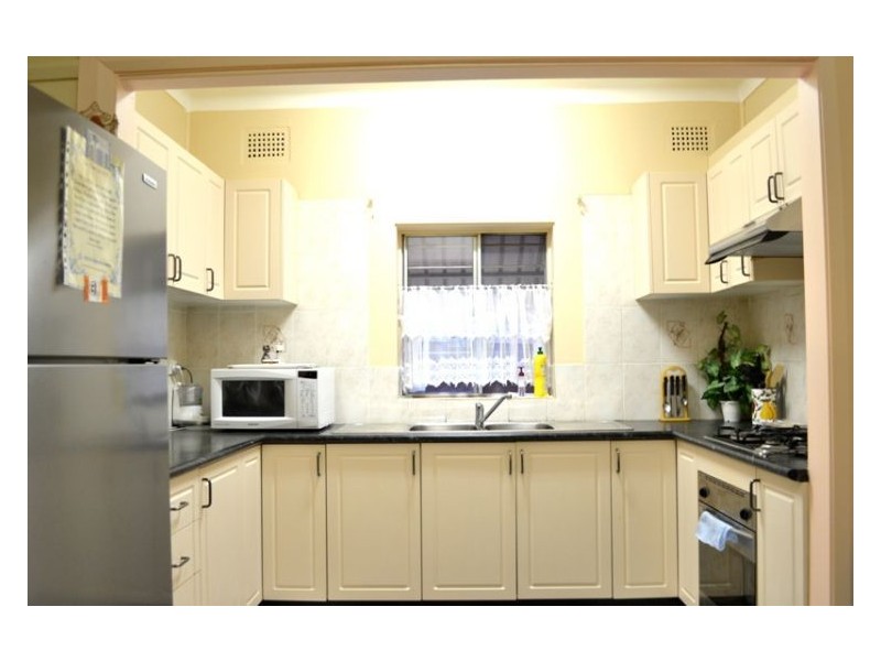 102 Amy Street, Regents Park NSW 2143