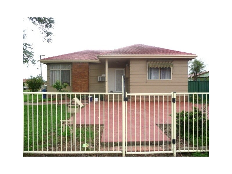 7 Bennett rd, Granville NSW 2142