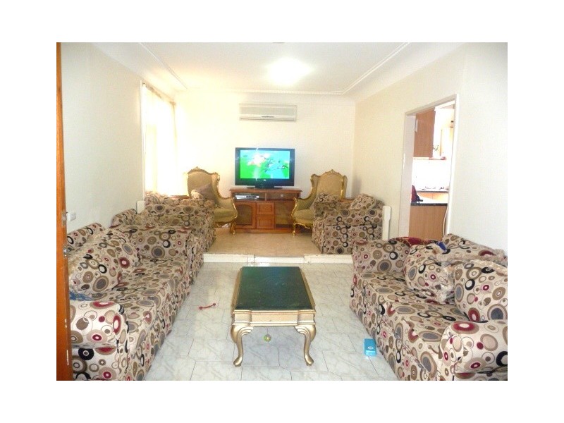 7 Bennett rd, Granville NSW 2142