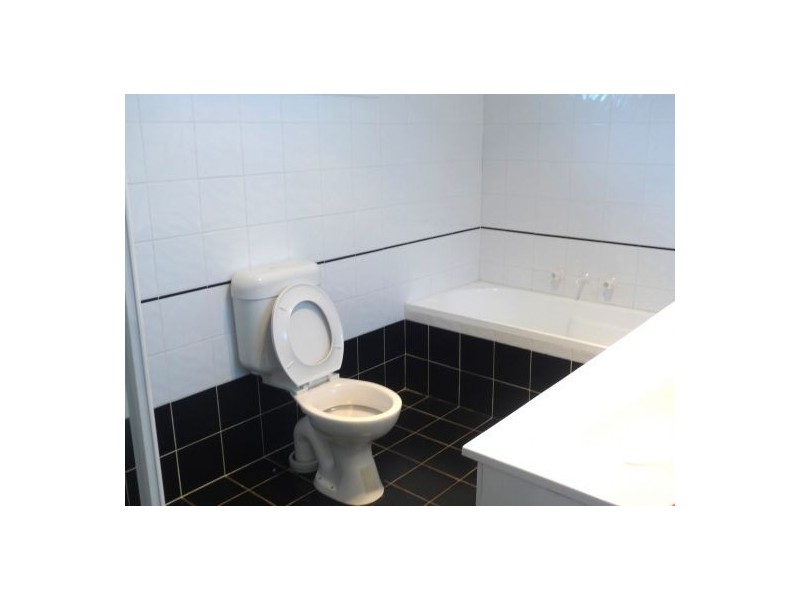 7 KIRKHAM ROAD, Auburn NSW 2144