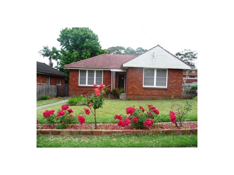 2 Foyle Avenue, Birrong NSW 2143