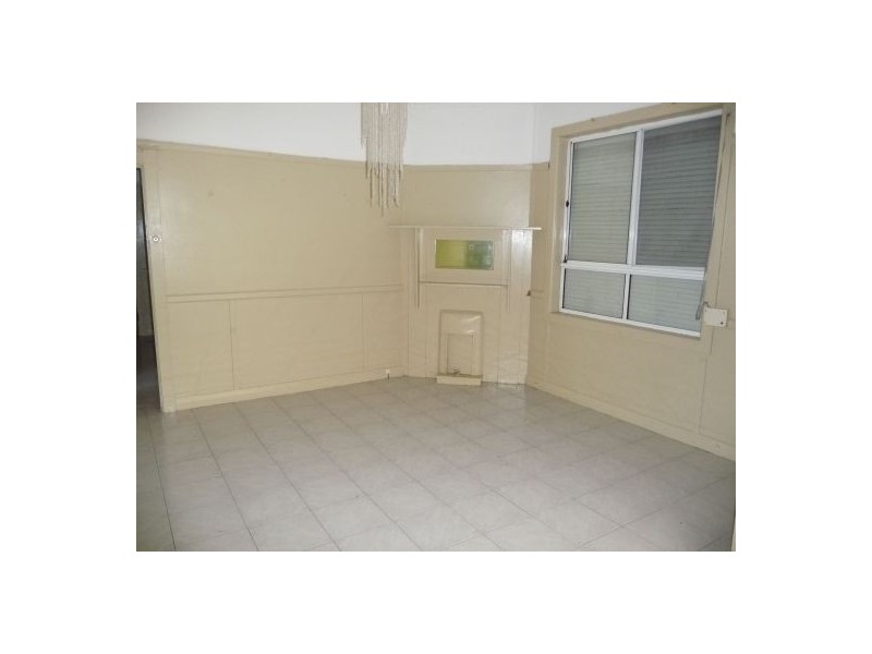 42 CHISHOLM, Auburn NSW 2144