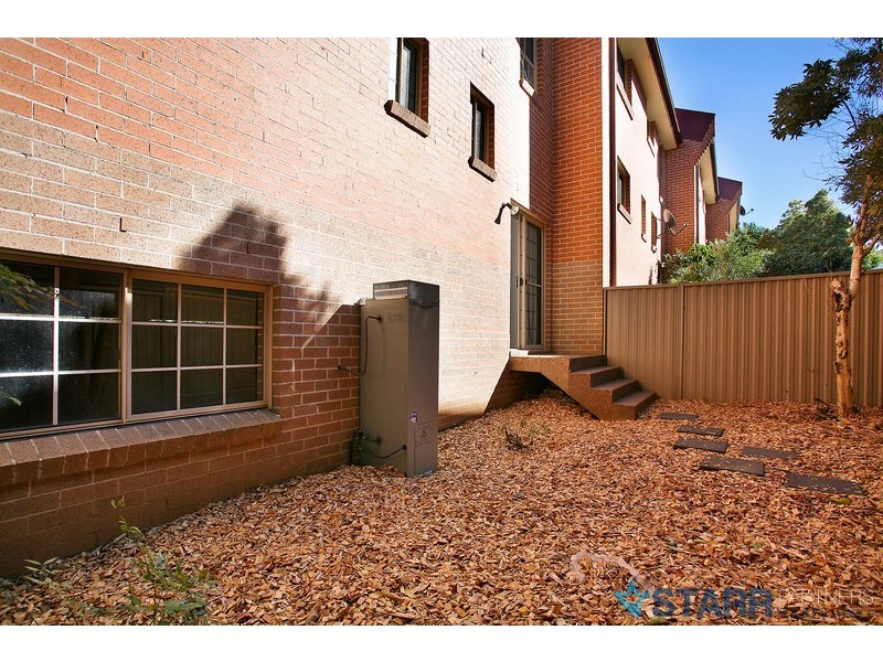 2/8 Dartbrook rd, Auburn NSW 2144