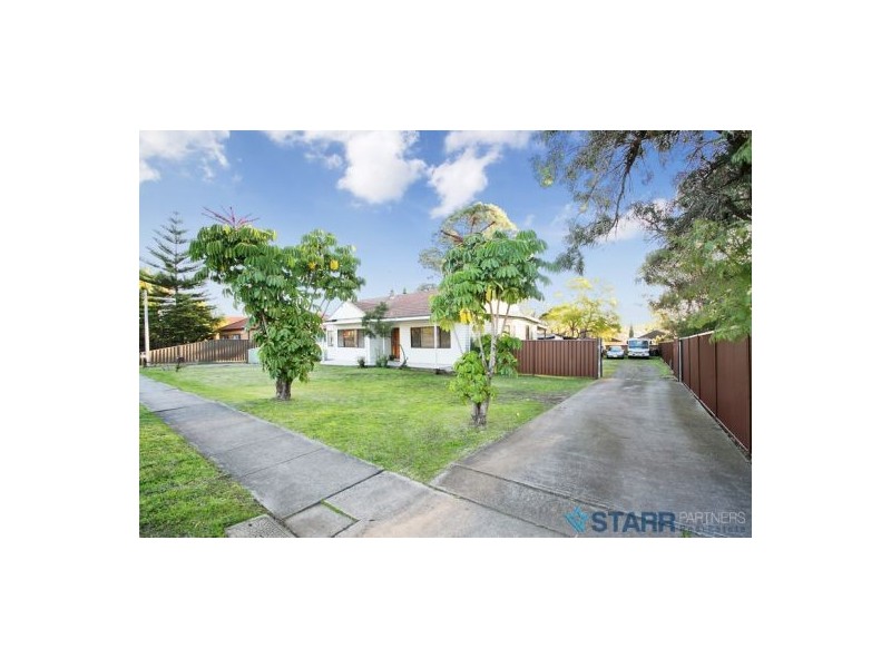 240 Blaxcell Street, Granville NSW 2142