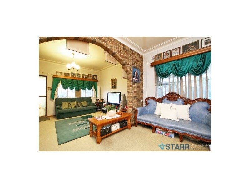 17 Carrington st, Granville NSW 2142