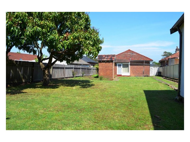 52 Leura rd, Auburn NSW 2144