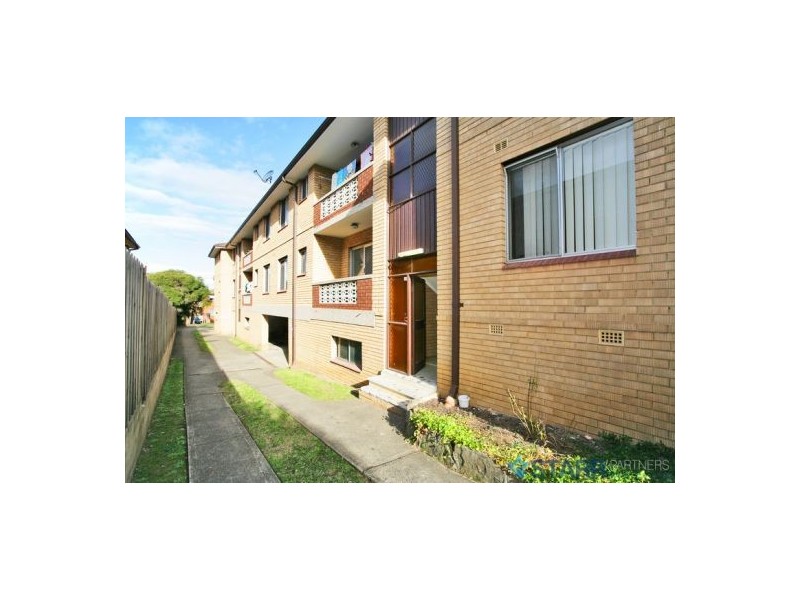 2/95 Northumberland rd, Auburn NSW 2144