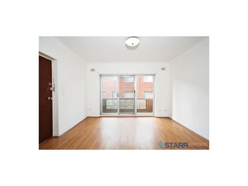 2/95 Northumberland rd, Auburn NSW 2144