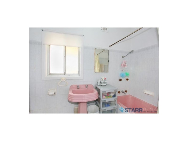 17 Queen street, Guildford NSW 2161