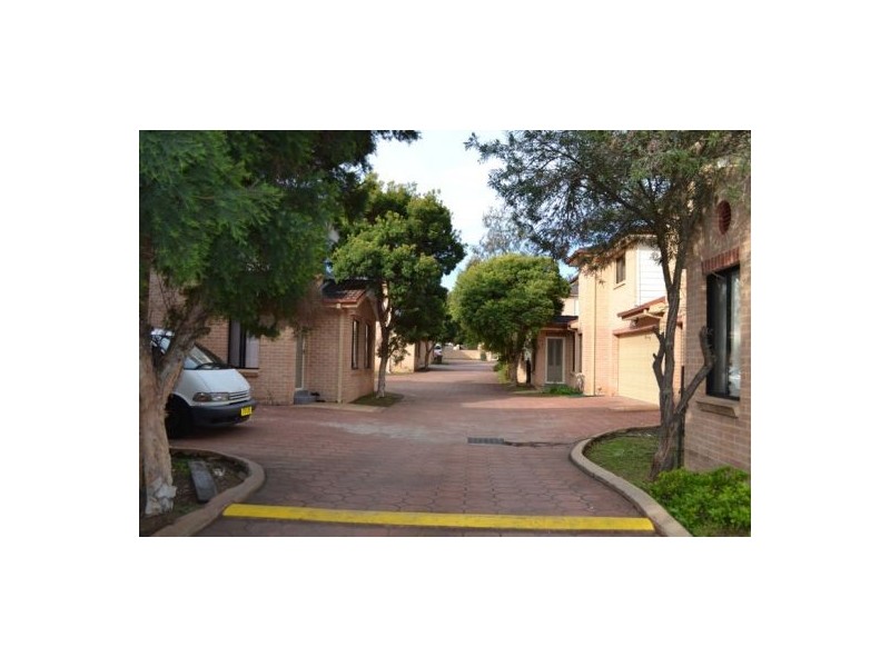 9/151 Blaxcell Street, Granville NSW 2142