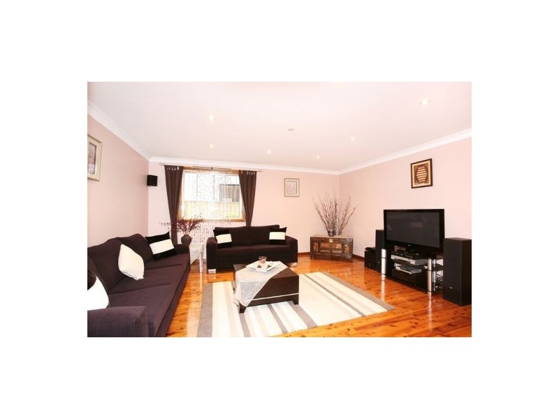 63 Cumberland rd, Auburn NSW 2144