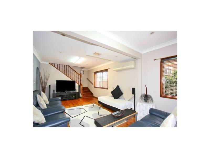 63 Cumberland rd, Auburn NSW 2144