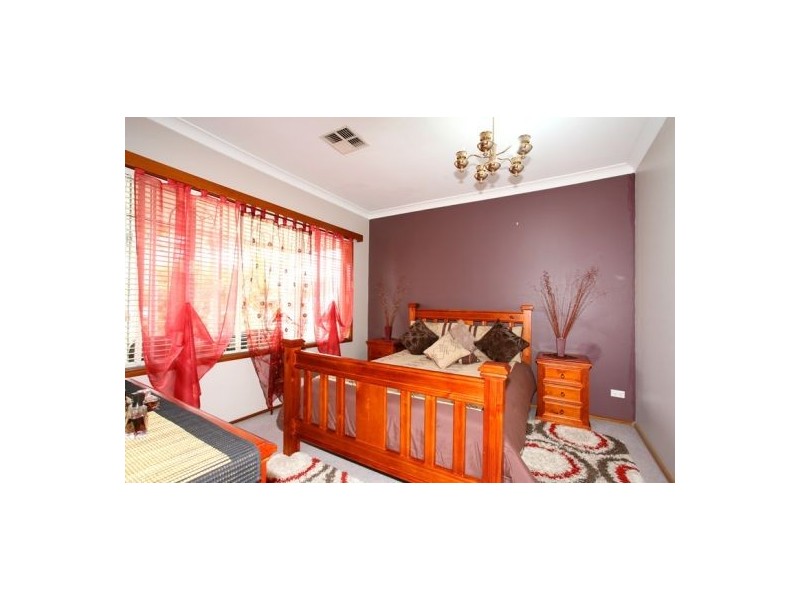 63 Cumberland rd, Auburn NSW 2144