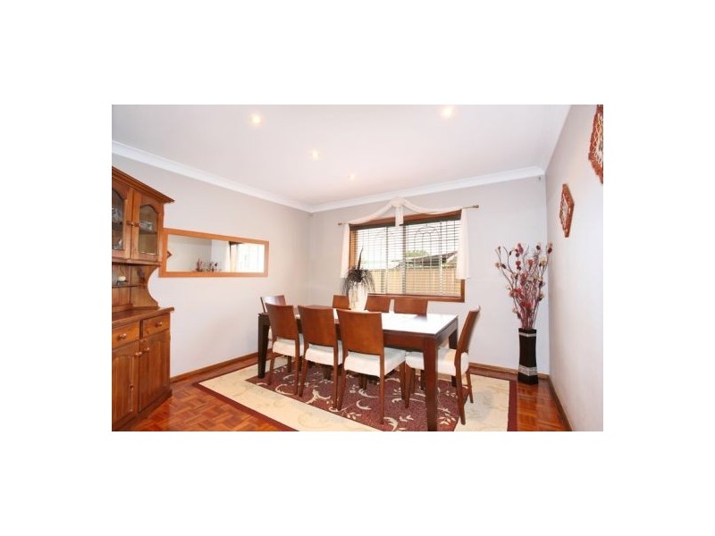 63 Cumberland rd, Auburn NSW 2144