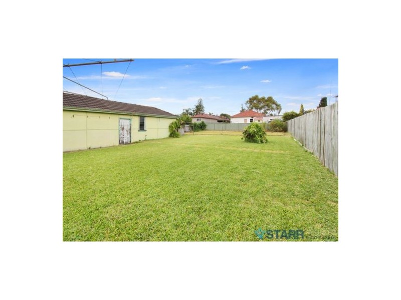 14 Patten Ave, Merrylands NSW 2160