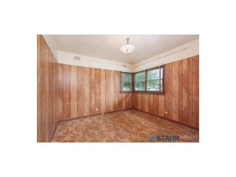 14 Patten Ave, Merrylands NSW 2160