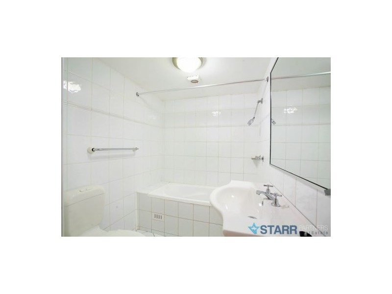 11/2 Macquarie Road, Auburn NSW 2144