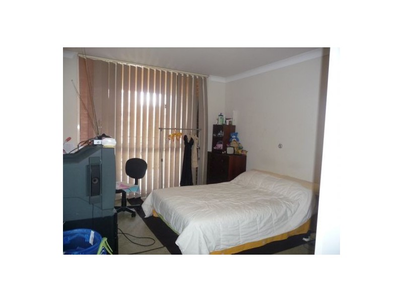 11/2 Macquarie Road, Auburn NSW 2144