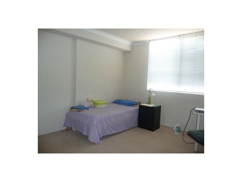 11/2 Macquarie Road, Auburn NSW 2144