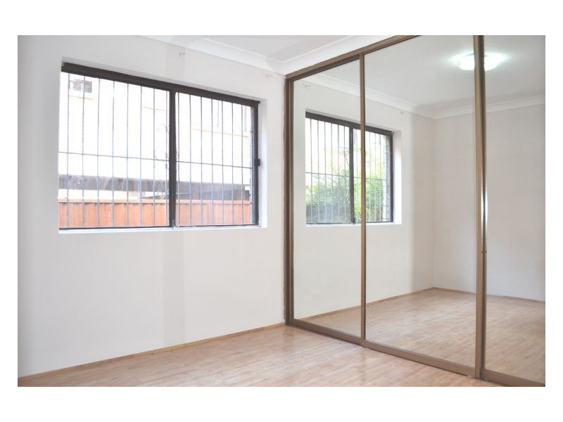 2/35-37 The Trongate, Granville NSW 2142