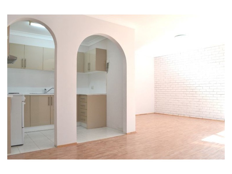 2/35-37 The Trongate, Granville NSW 2142