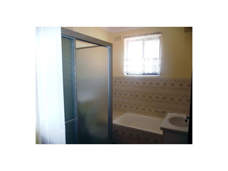 7/2 Edwin St, Regents Park NSW 2143