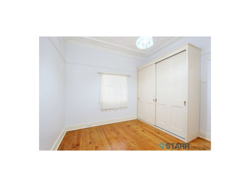 225 Park Rd, Auburn NSW 2144