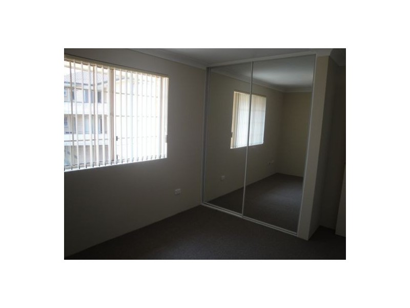 4/8 dartbrook rd, Auburn NSW 2144