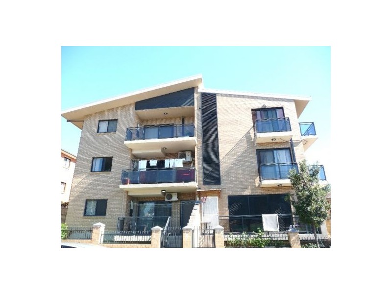 1/31-33 Harrow Rd, Auburn NSW 2144