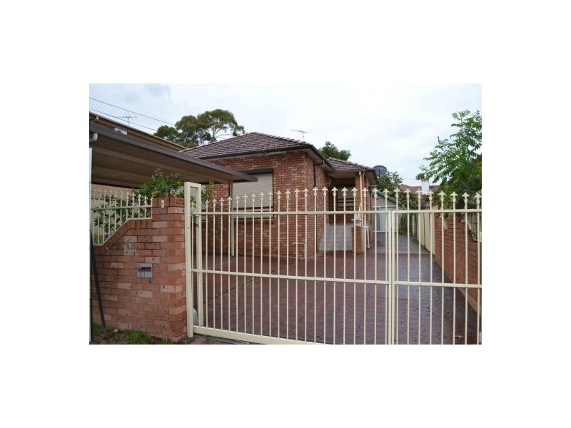 51 Wellington Rd, Auburn NSW 2144