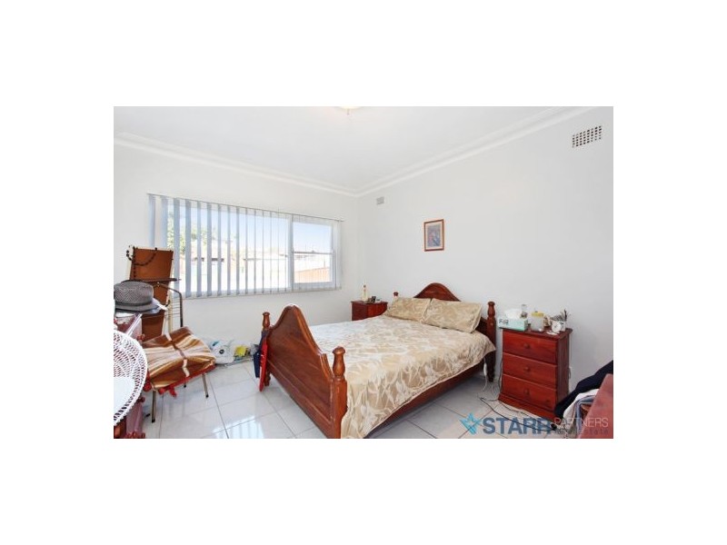 4 Kooba Street, Merrylands NSW 2160