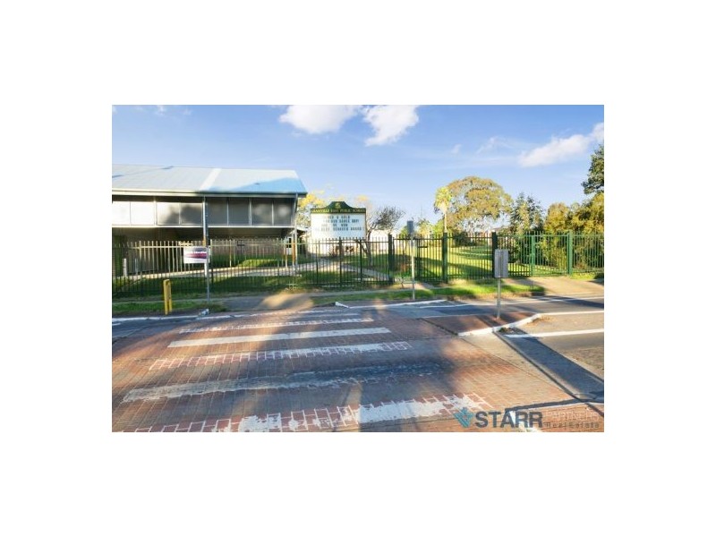 240 blaxcell st, Granville NSW 2142