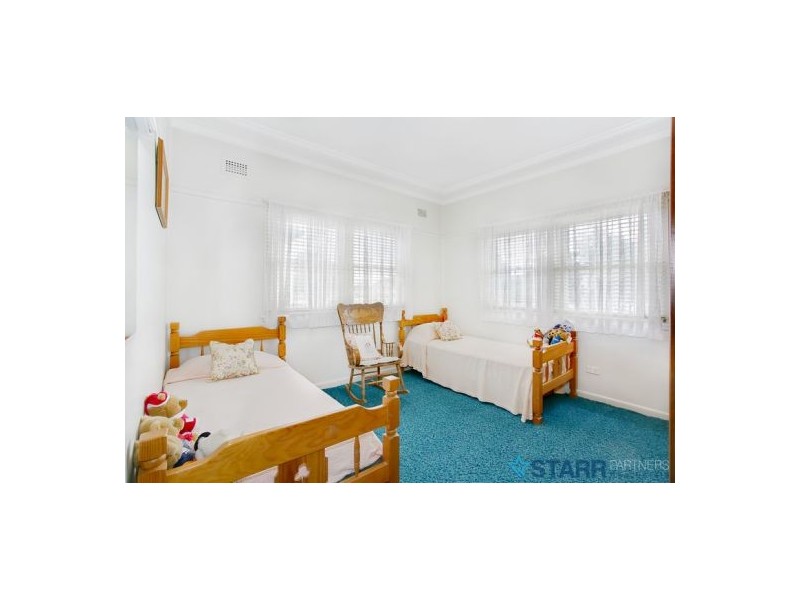 19 Wilga Street, Regents Park NSW 2143