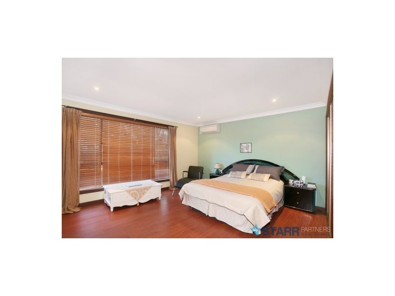 2/229 Windsor Road, Northmead NSW 2152