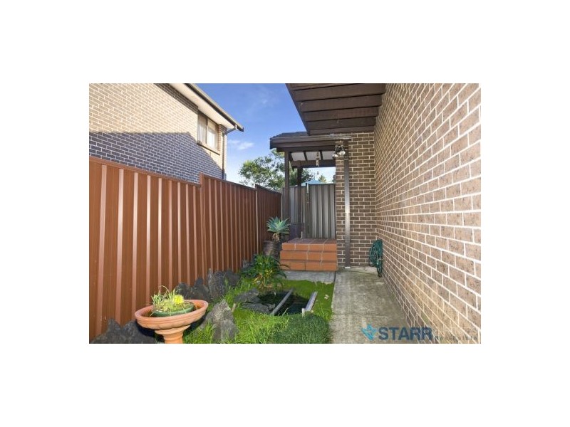2/229 Windsor Road, Northmead NSW 2152