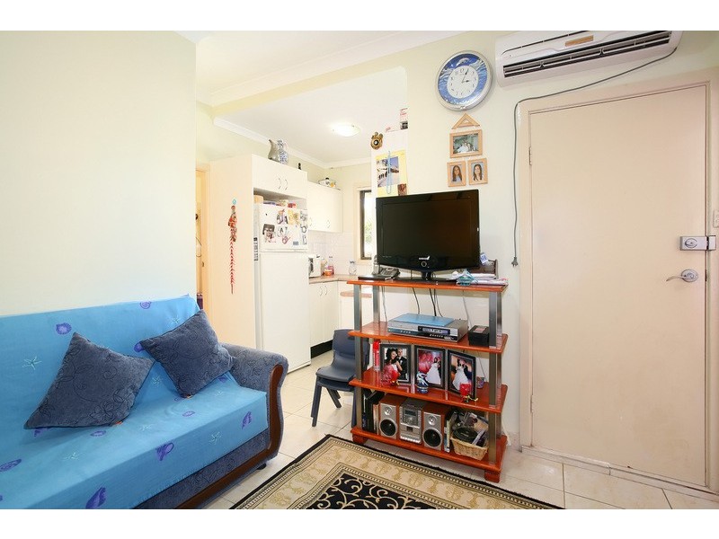 32 Gordon Road, Auburn NSW 2144