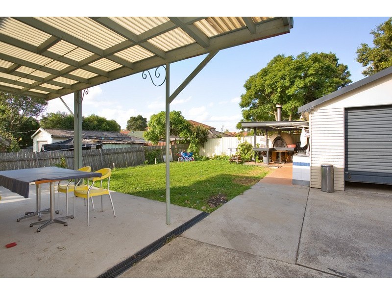 32 Gordon Road, Auburn NSW 2144