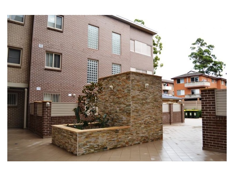 8/48-52 ST HILLIERS ROAD, Auburn NSW 2144