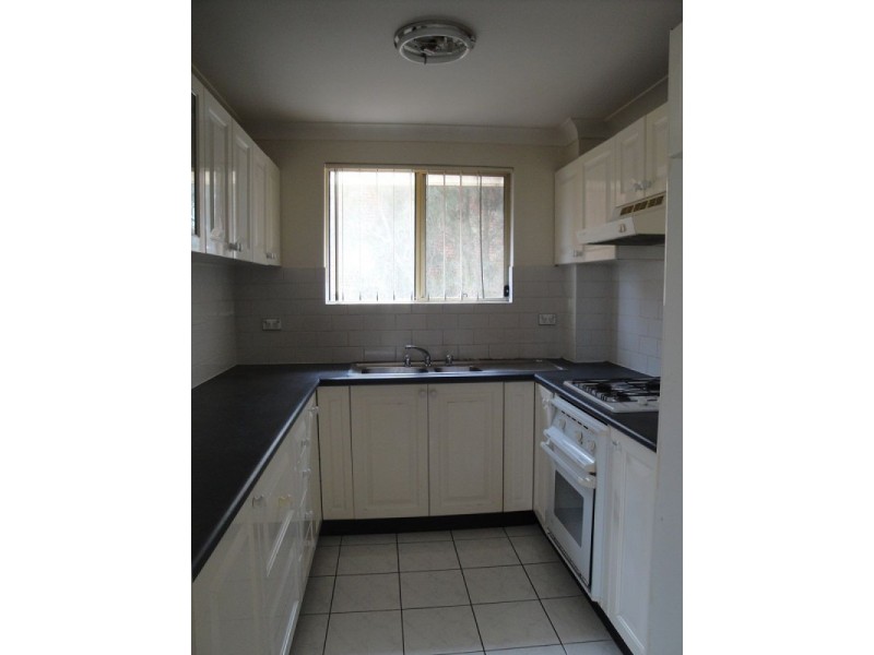 9/10-12  Kitchener Ave, Regents Park NSW 2143