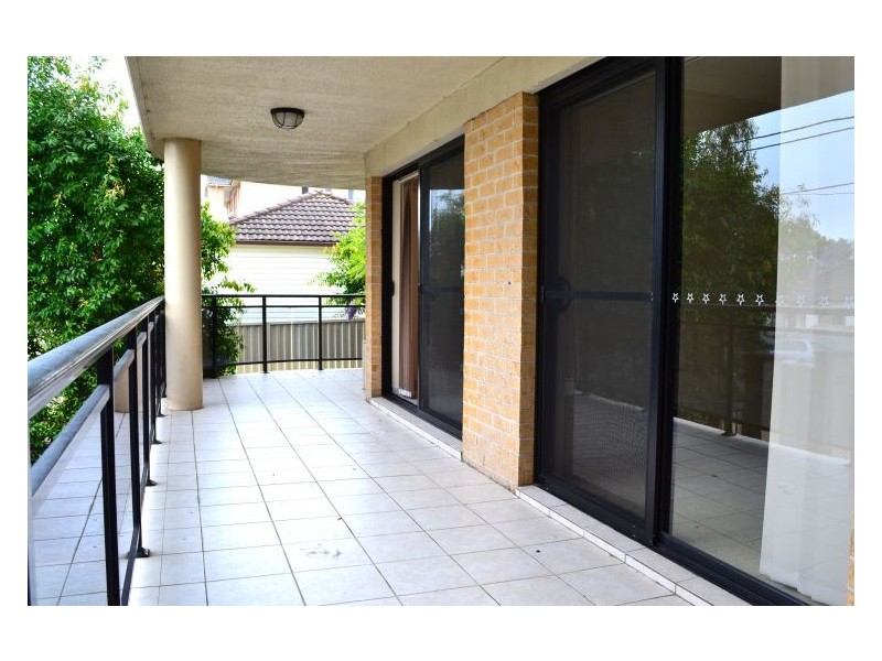 2/82  Beaconsfield st, Silverwater NSW 2128