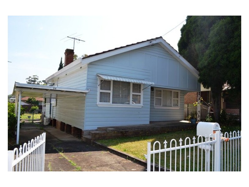 39  Elm Rd, Auburn NSW 2144
