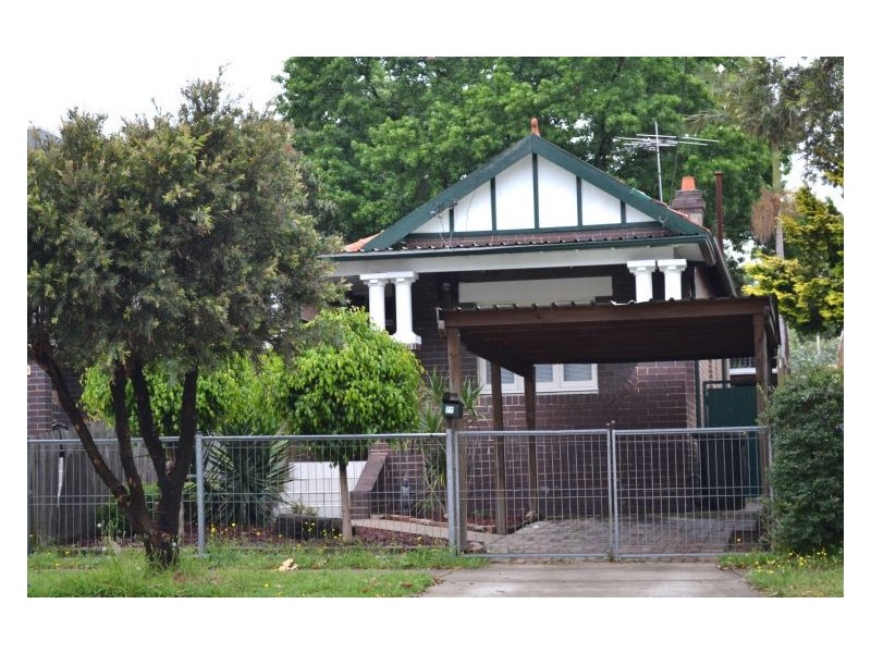 77 Hampstead Rd, Auburn NSW 2144